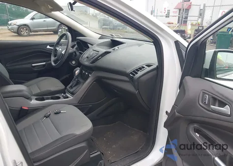 2015 Ford Escape Se z USA, uszkodzony, nr VIN 1FMCU9GX8FUC86749